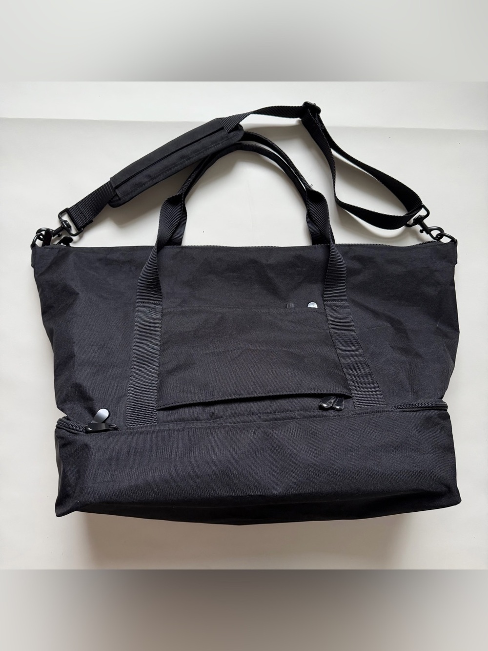 Lo & Sons Catalina Deluxe CarryOn Travel Tote Duffle Weekender 24" Eco Poly NWOT